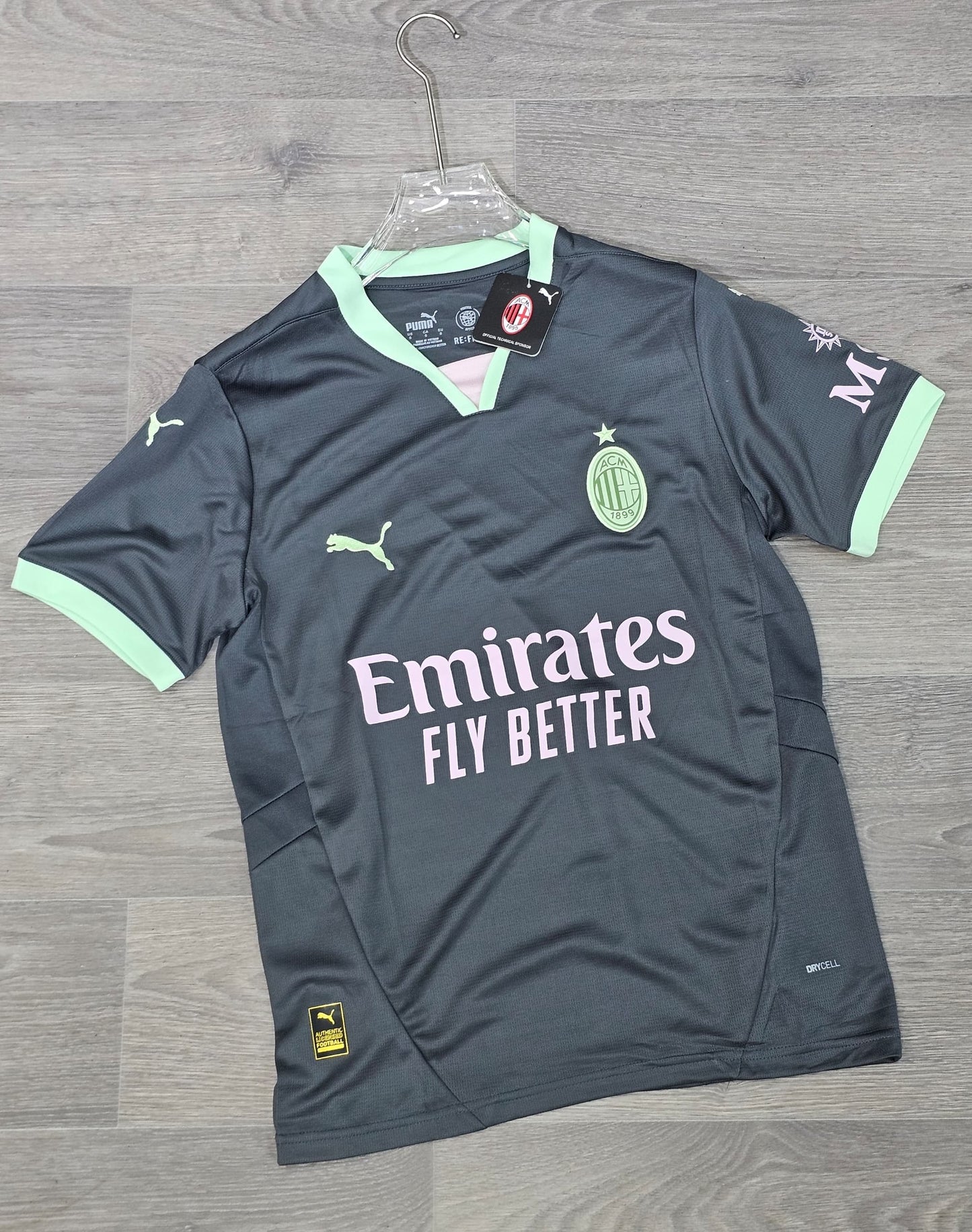 MAILLOT D’ÉQUIPE REAL MADRID / ACM MILLAN