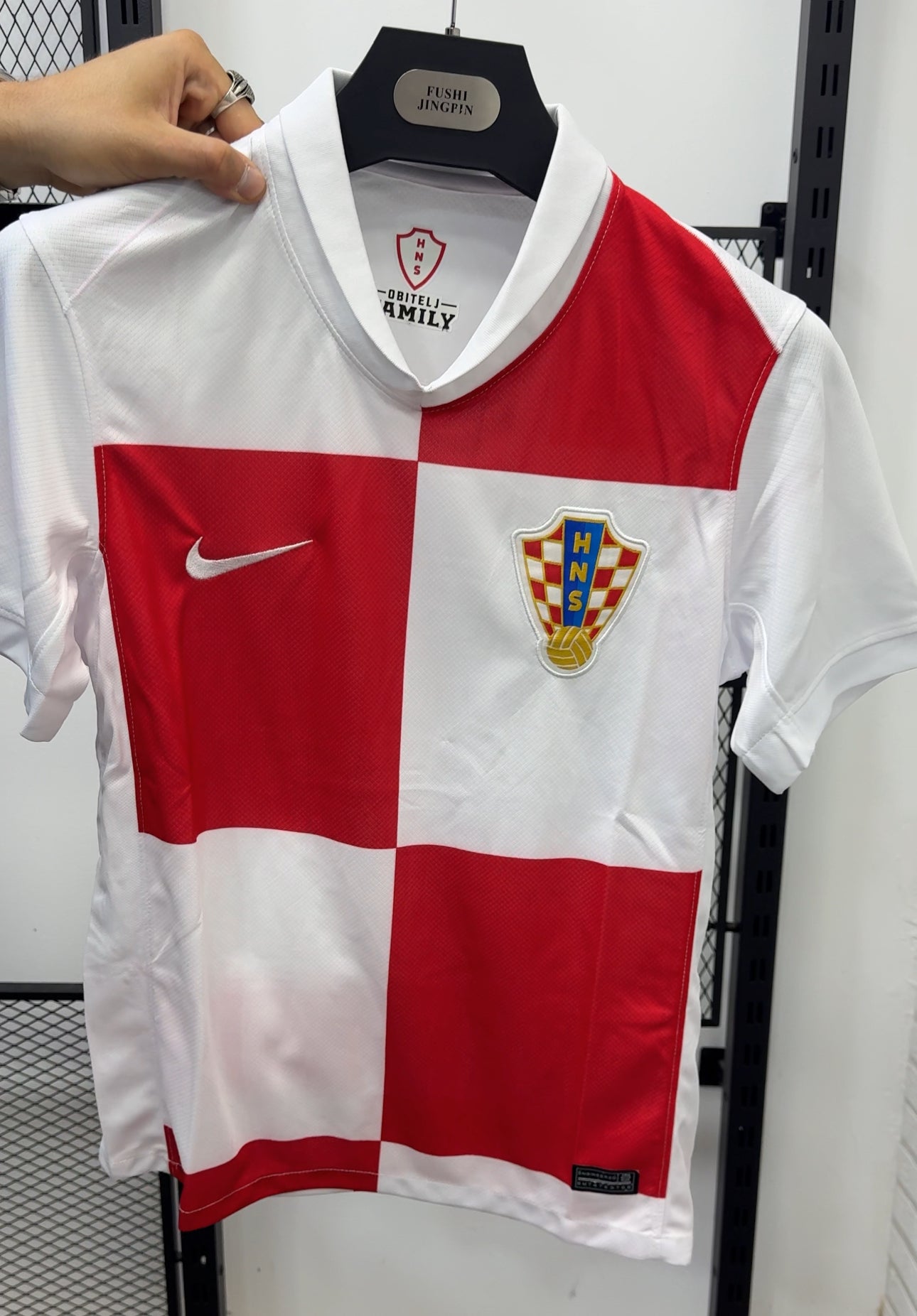 T SHIRT CLUB 2025 TRÈS BONNE QUALITÉ MARQUE ET LOGO BRODÉ ( CROATIE 🇭🇷 / CHELSEA 🏴 / HOLLAND 🇳🇱)